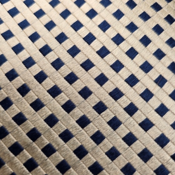Ermenegildo Zegna- Silk Diamond Basketweave Tie - Navy Blue / Muted Gold - Picture 3 of 10